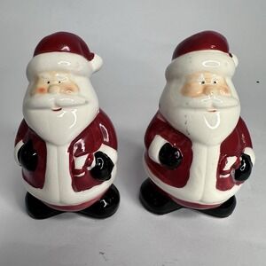 Vintage Christmas Santa salt and pepper shakers Vintage Chirstmas Decor